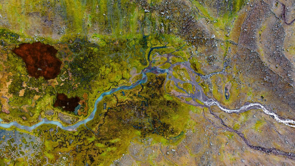 lusterwind crest plateau coordinates